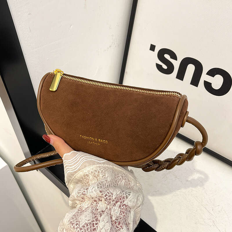 Niche leopard print for women 2025 new matte crossbody fashion bag