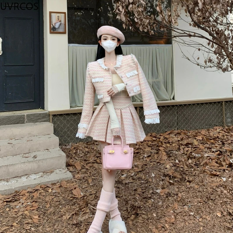 Pink autumn winter Kavay coarse woolen twopiece set womens sweet lace patch work wool jacket elegant pearl pleated mini ski suit 241206