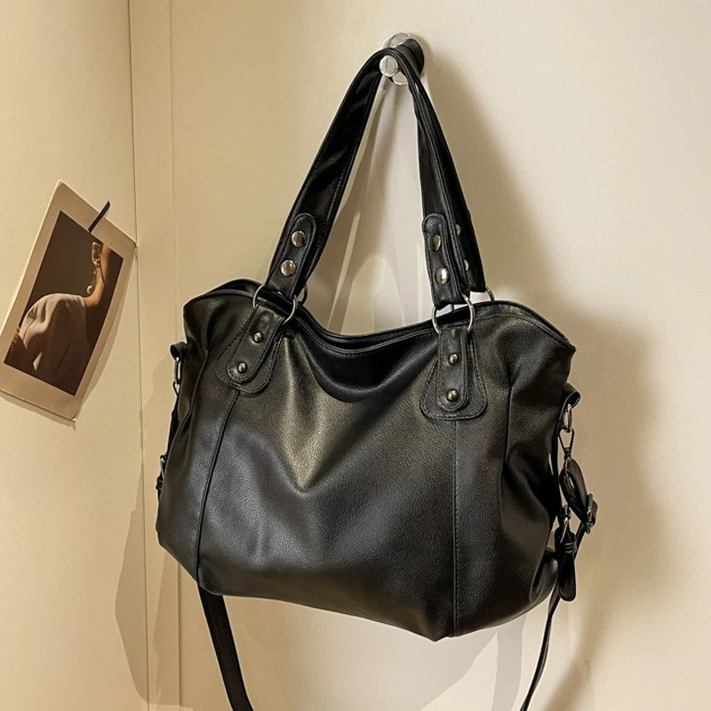 Womens high-capacity handbag Pu leather womens retro handbag Korean fashion shoulder bag Winter white zipper handbag 241205