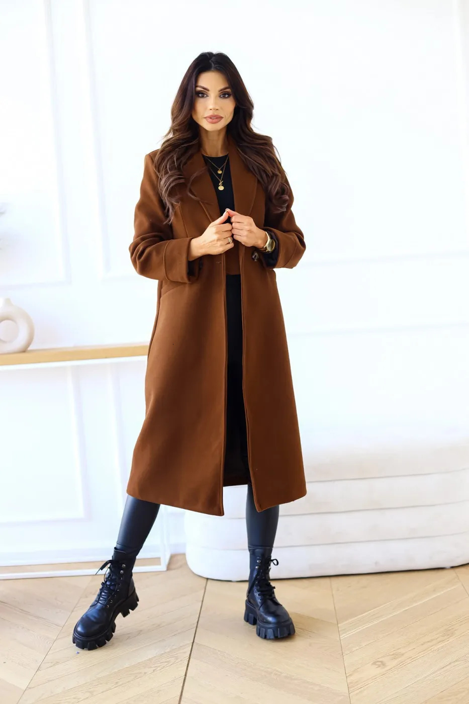 Autumn and winter 2024 womens long woolen coat Korean version of the loose temperament haute overcoat 241202