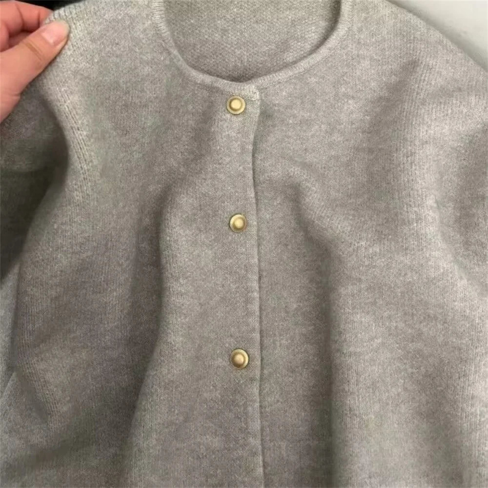 Korean Fashion Round Neck Knitted Cardigan Spring Autumn Casual Long Sleeve Loose Wool Womens Basic Coat Top 241206