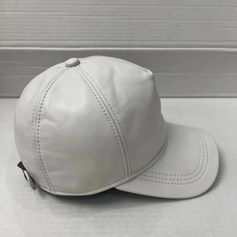 Winter leather white hat mens fashion Korean Kpop 5-panel large Brim baseball cap mens casual travel rock Gorra Beisbol 241206