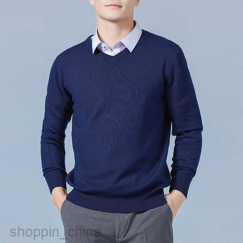 Men's Sweaters 2024 autumn and winter men V-neck sweater pullover men's sweater plus size long sleeved basic knitted base sweater