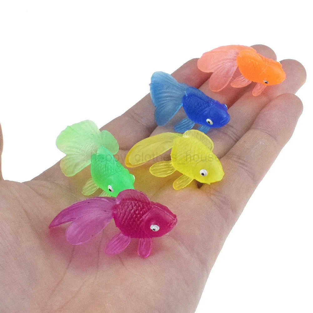 10pcs/set Mini Soft Rubber Gold Fish Baby Bath Toys Plastic Simulation Small Goldfish Water Toy Fun Kids Swimming Beach ToysXJ241207