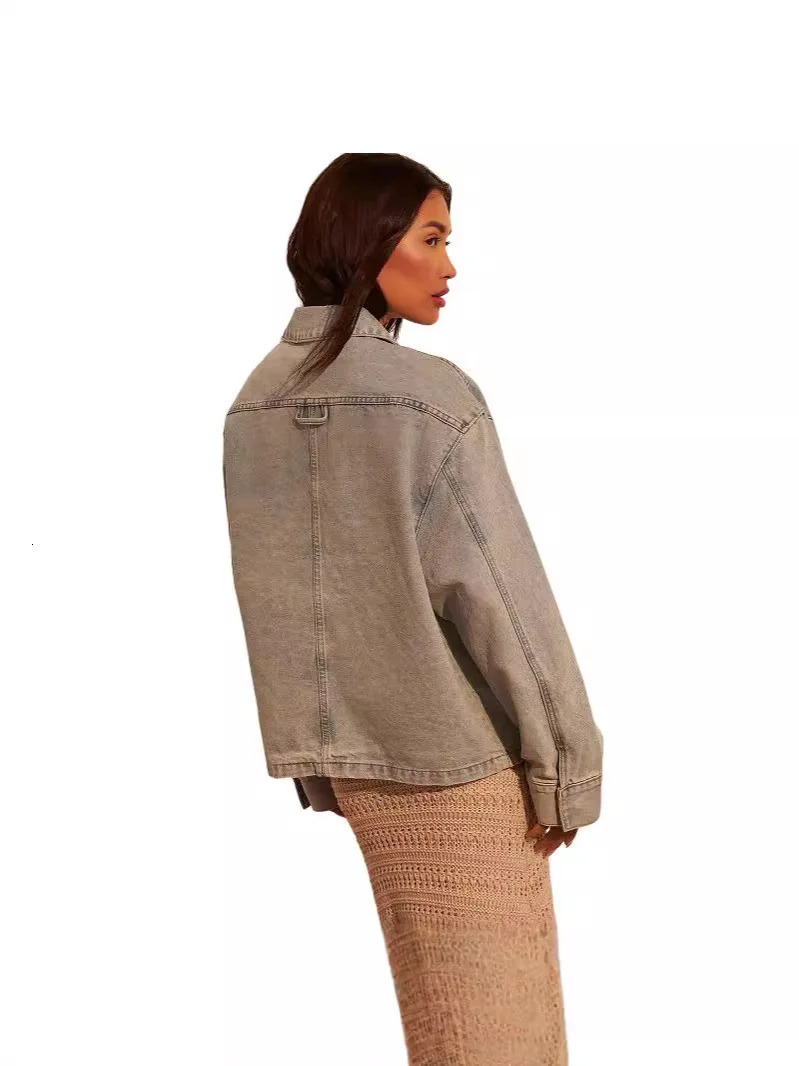 Retro womens denim jacket fashionable and fully matched for daily cutting aesthetic solid streetwear 241206