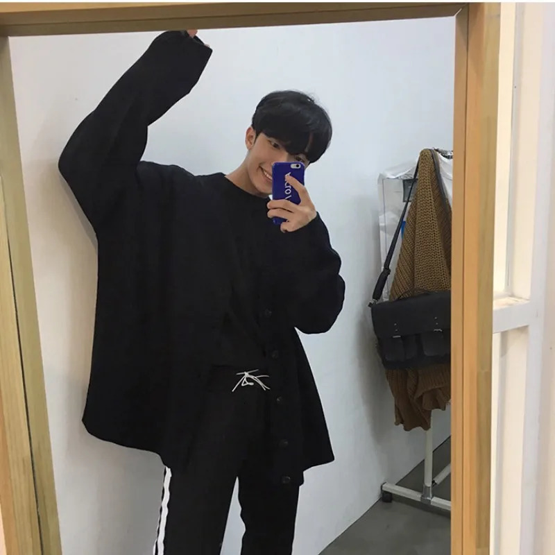 mens Vneck single breasted knitted sweater loose solid color cardigan autumn coat 241206