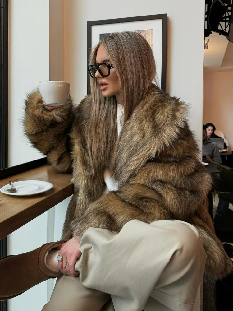Brown Womens Fluffy Faux Fur Warm Short Coat Chic Lapel Collar Long Sleeve Furry Jacket Winter Lady High Streetwear 241206