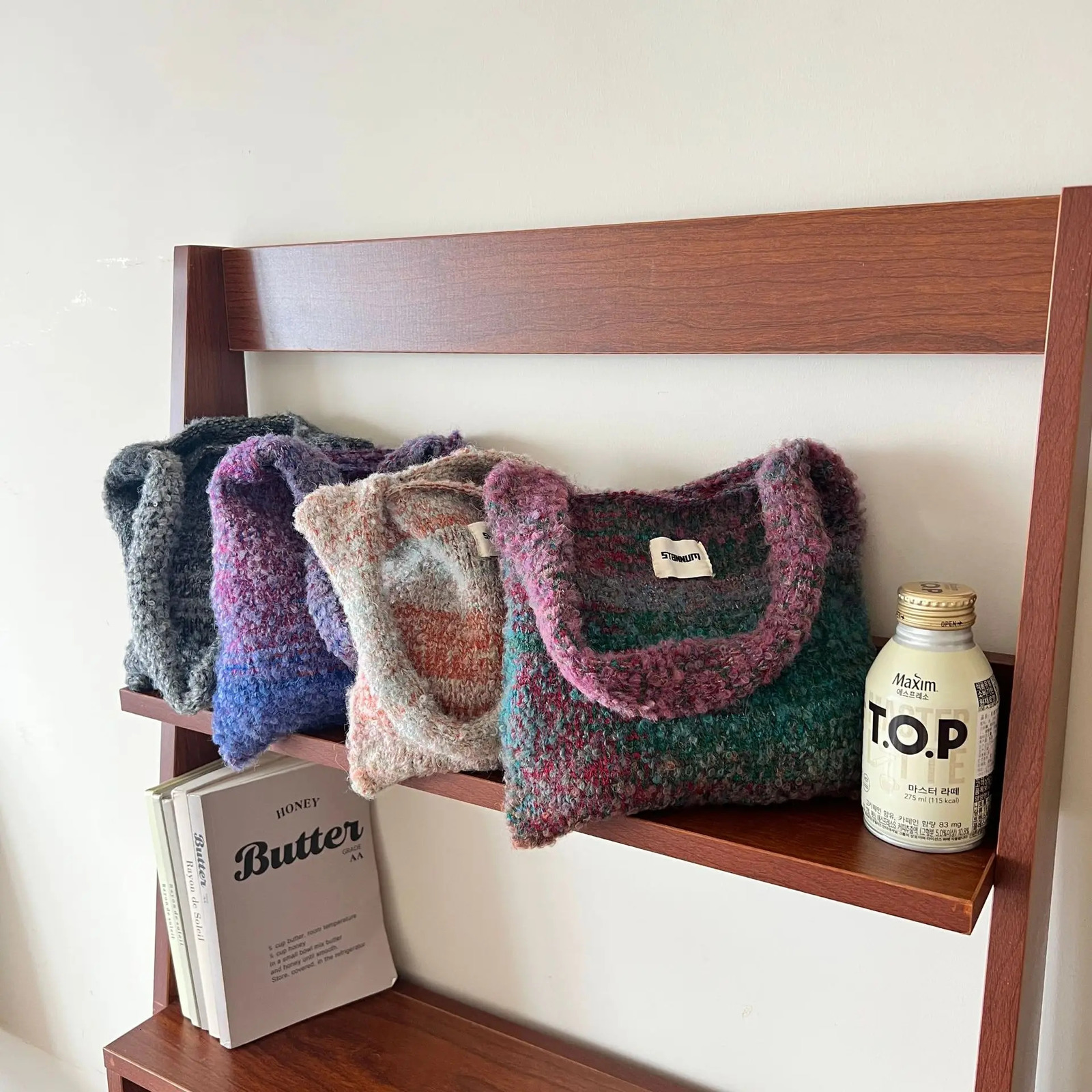 Korean casual colorful crocheted womens shoulder bag hand woven cute handbag wool womens handbag shopping wallet 241205