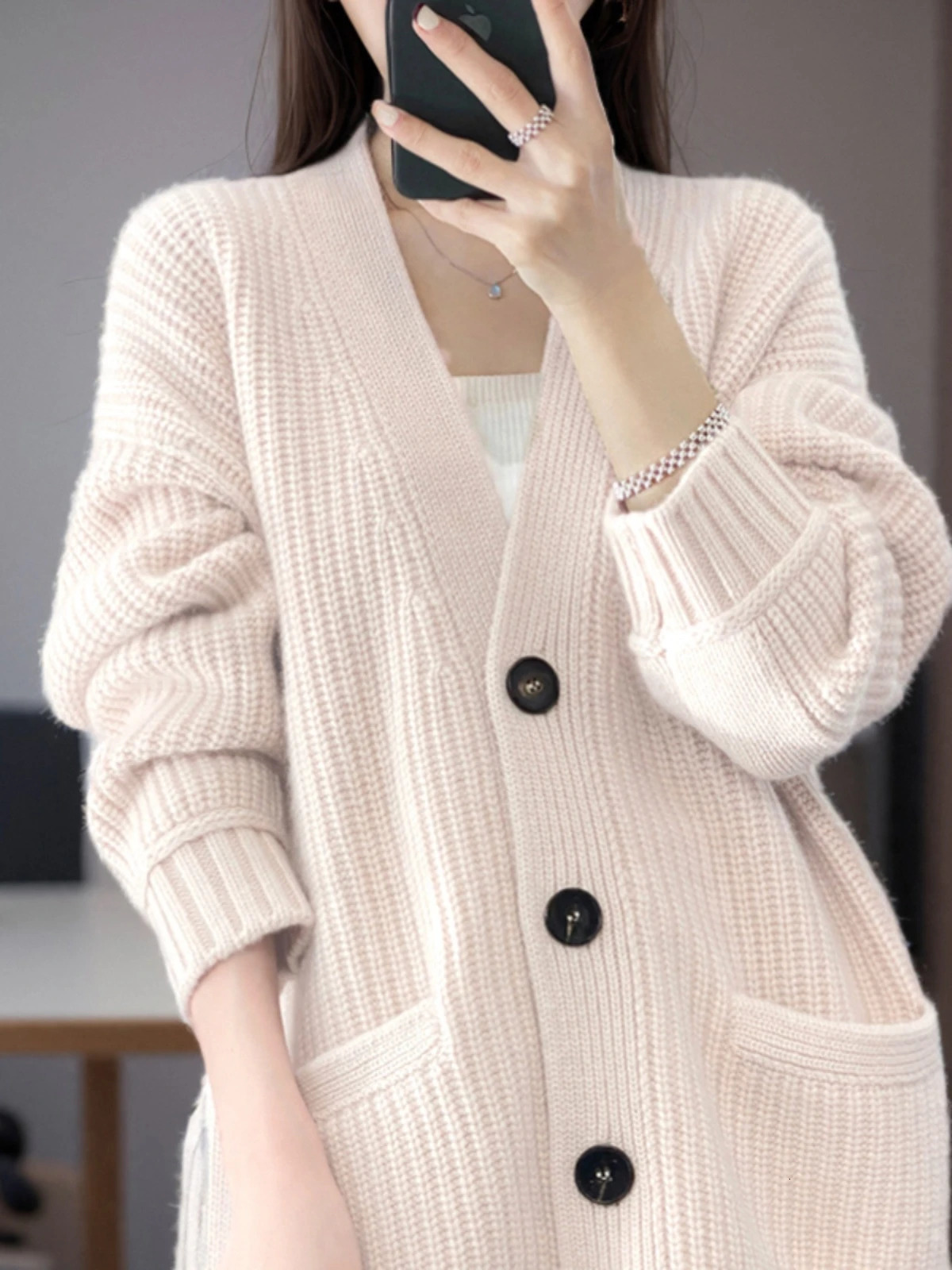 Cashmere blend wool soft winter warm knit Vneck womens cardigan sweater Korean fashion casual loose long sleeved jacket 241206