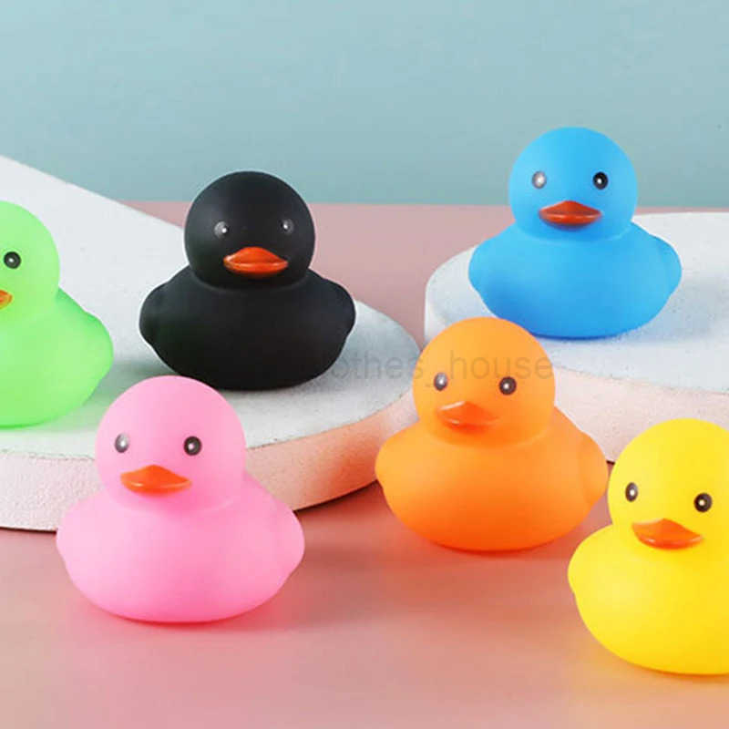 Baby Bath Toys Cute Little Yellow Duck Bath Toys Bathroom Bath Swimming Water Toy Soft Floating Rubber Duck Squeeze Sound ToyXJ241207