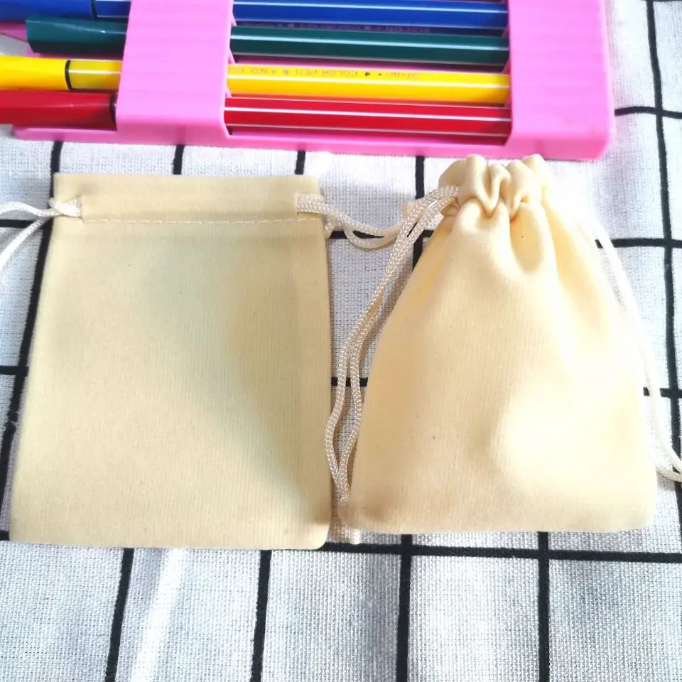 100 pieces/batch Velvet drawstring bags Jewelry packaging bags Velvet gift bags 241206