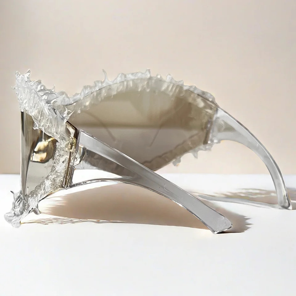 Futurist sunglasses for both men and women large frame punk style wrapped around a shield oversized sunglasses borderless sunglasses 241206