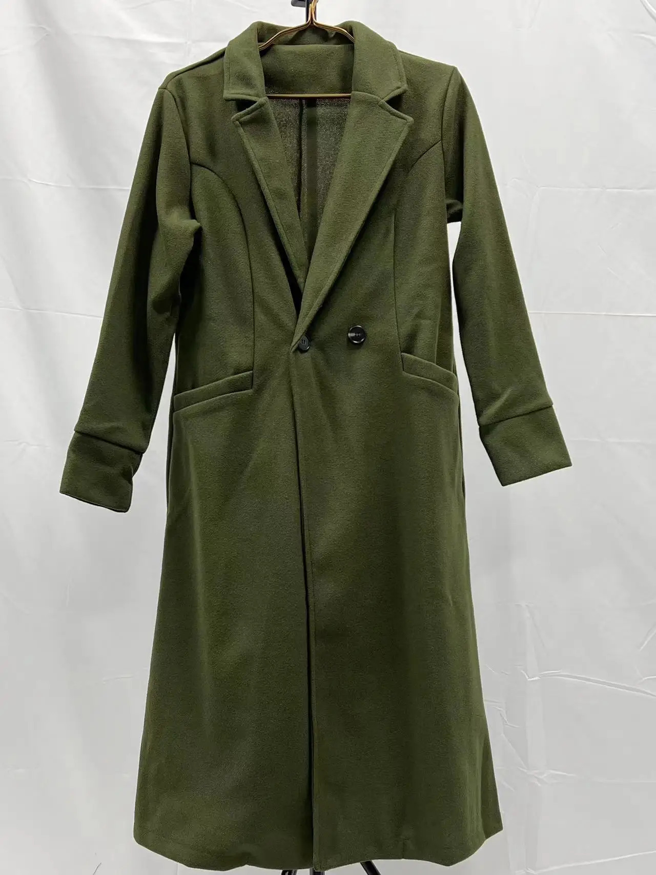 Autumn and winter 2024 womens long woolen coat Korean version of the loose temperament haute overcoat 241202