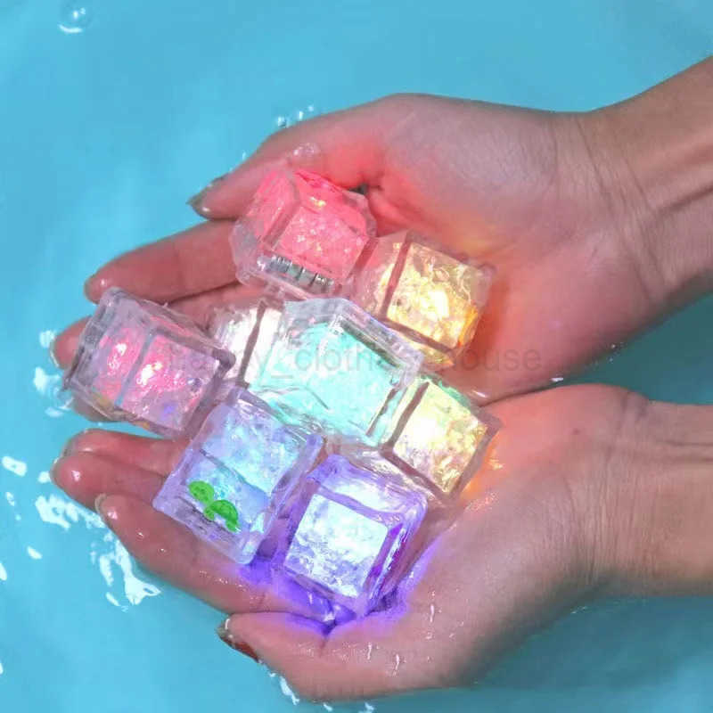 Baby Bath Toys Bathtub LED Light Up Toys Colorful Changing Waterproof Underwater Lights Bath Toys for Boys Girls Birthday GiftXJ2412562