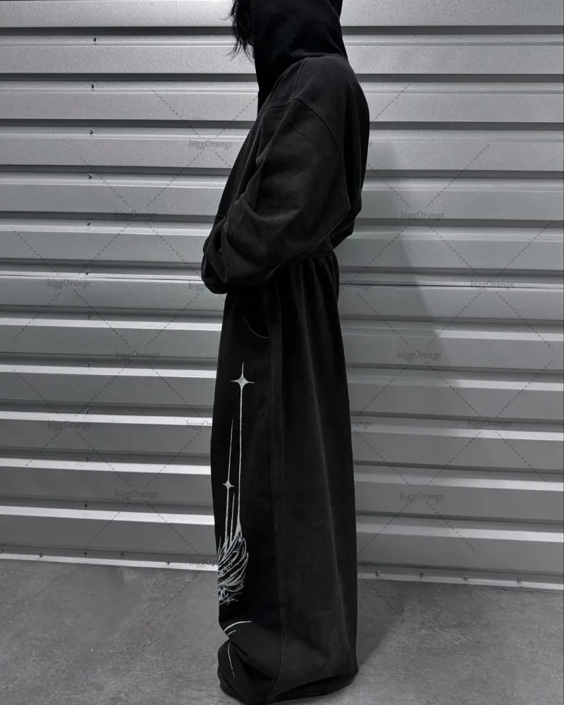 Gothic punk Harajuku Y2K clothing street retro pattern print casual wide leg mens hiphop trend backpack sports pants 241206