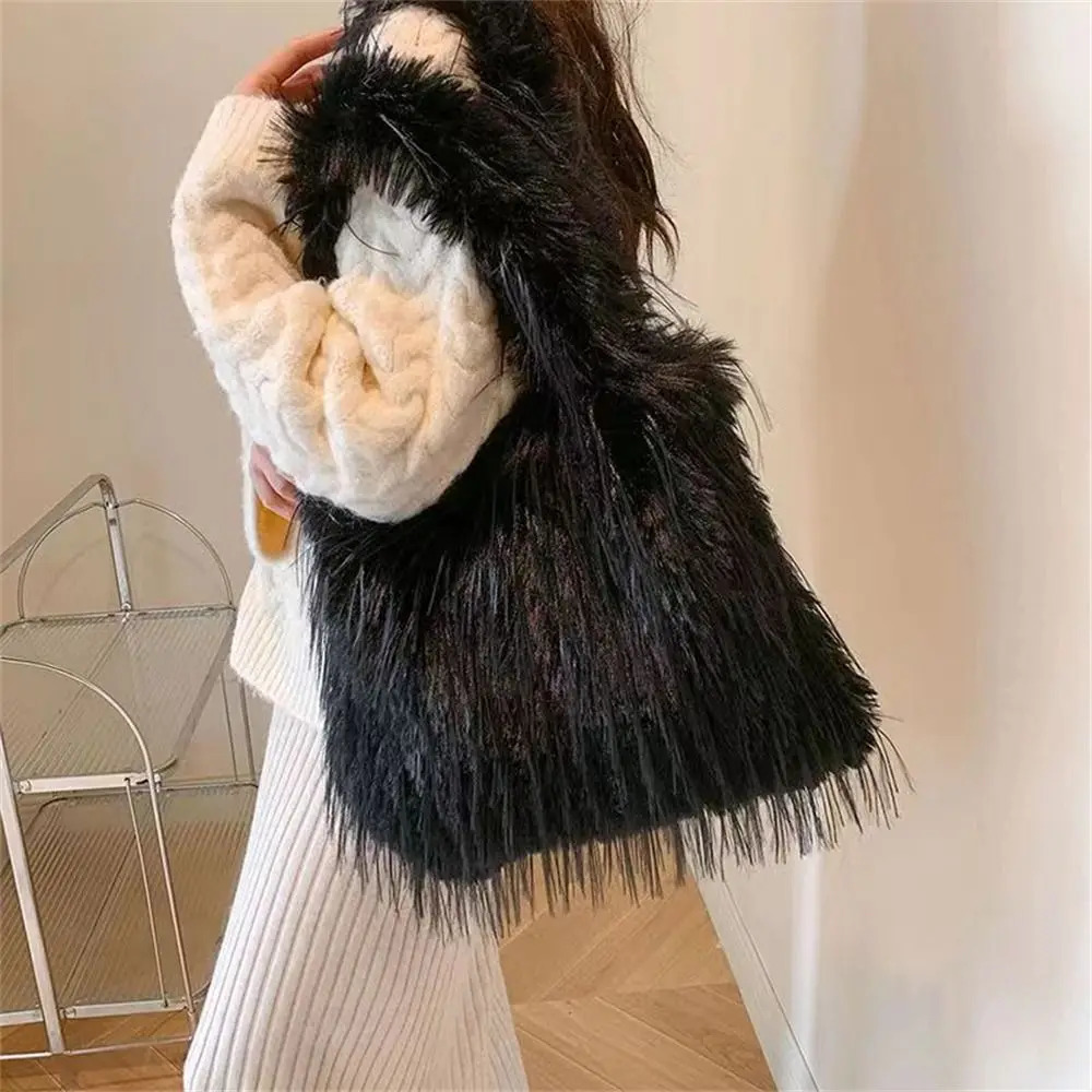 Fashion long tassel shoulder bag plush fur communication bag artificial fur large capacity womens underwear bag 241205