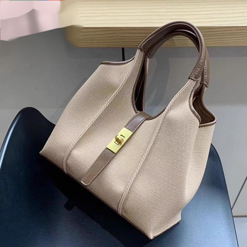 New Fashionable Canvas Large Capacity Vegetable Basket, Bucket Casual Commuting Wing Mother Bag Designer Handbag