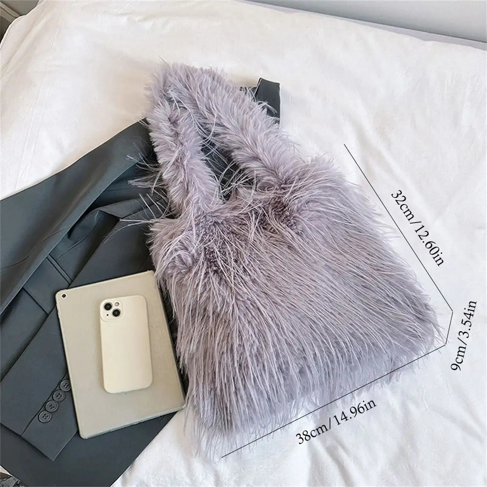 Fashion long tassel shoulder bag plush fur communication bag artificial fur large capacity womens underwear bag 241205