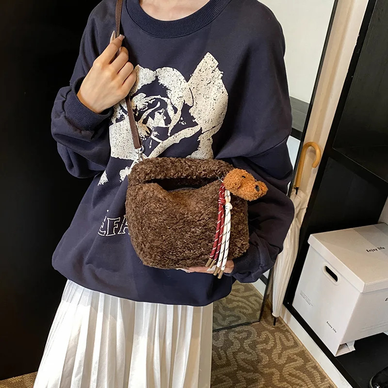 Plush Wool Handbag Fashion Trend Cute Casual Shoulder Messenger Womens Bag 241205