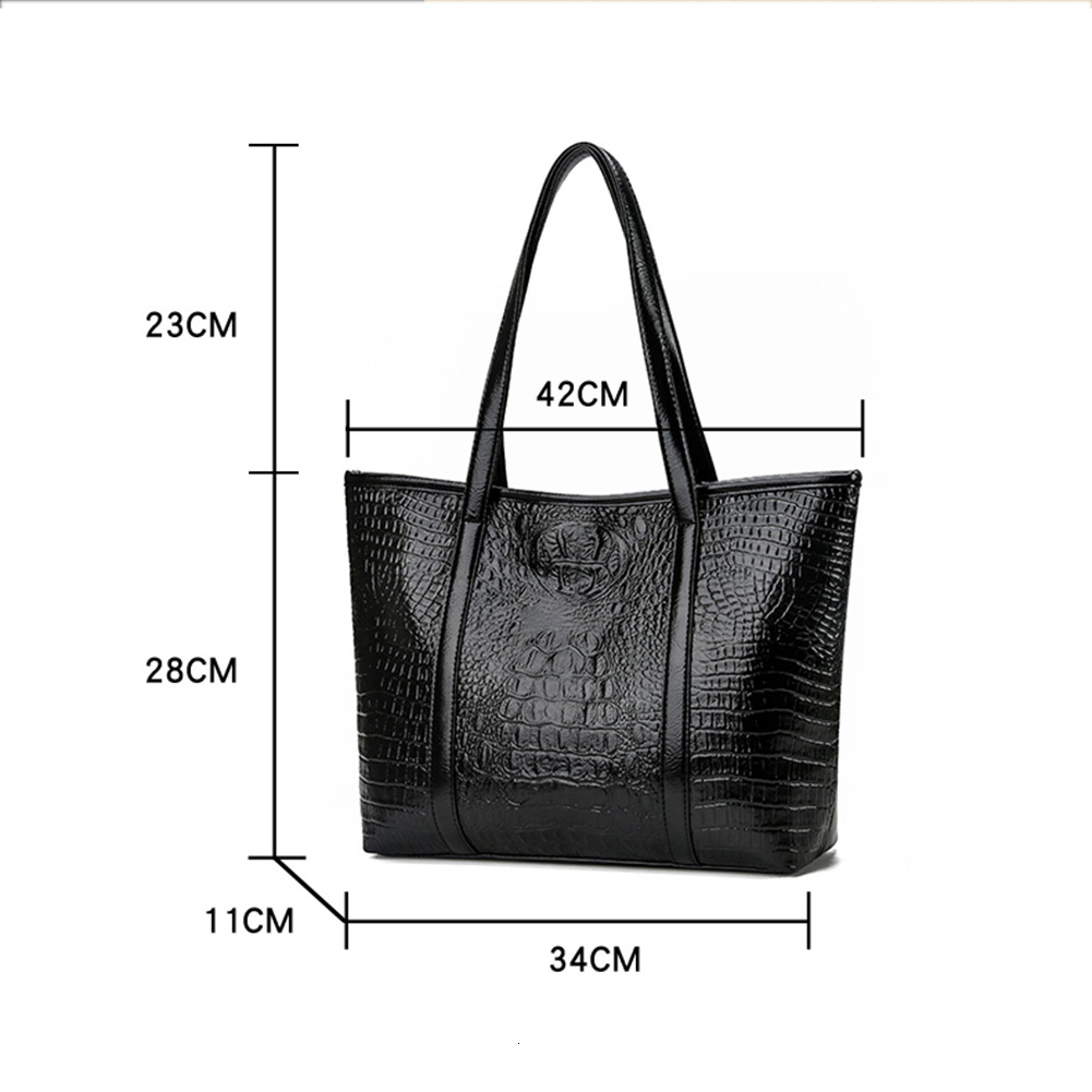 Vintage Crocodile Leather Handbag Women's Large Capacity Travel Shopping Bag Classic European And American Designer Handbag Zipper Shoulder Bag