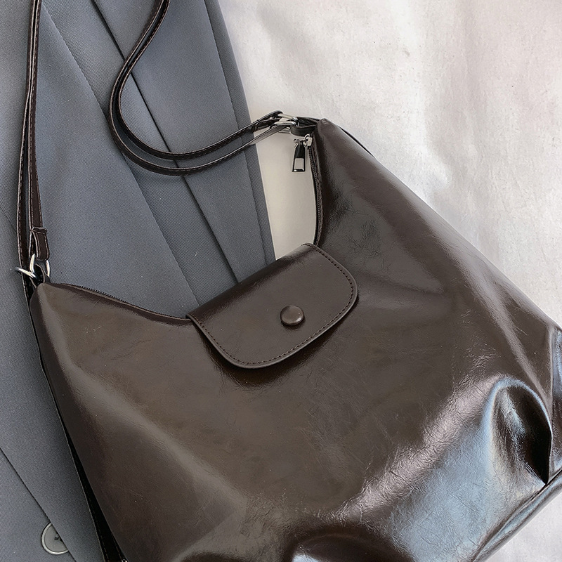 2025S designer Retro schoolbag large-capacity bag women new autumn and winter commuter women bag backpack backpack shoulder bag tote bag