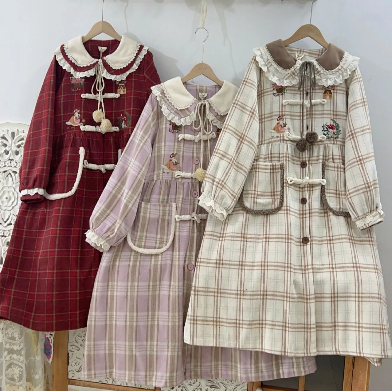 Fugusen girls plain long wool coat womens autumn Japanese preparatory style Peter Pan collar lace patch work retro loose jacket 241205