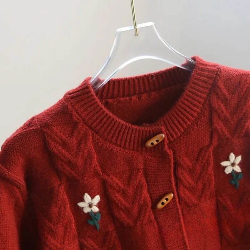 Retro cow horn button womens red sweater cardigan autumn and winter thick loose lazy knitted jacket 241206