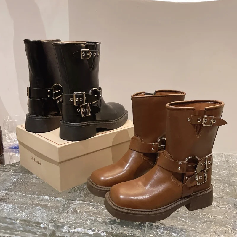 Womens Rivet Platform Short Leather Boots with Low Heel Black Belt Buckle Rock Shoes Cowboy Style Punk 241206