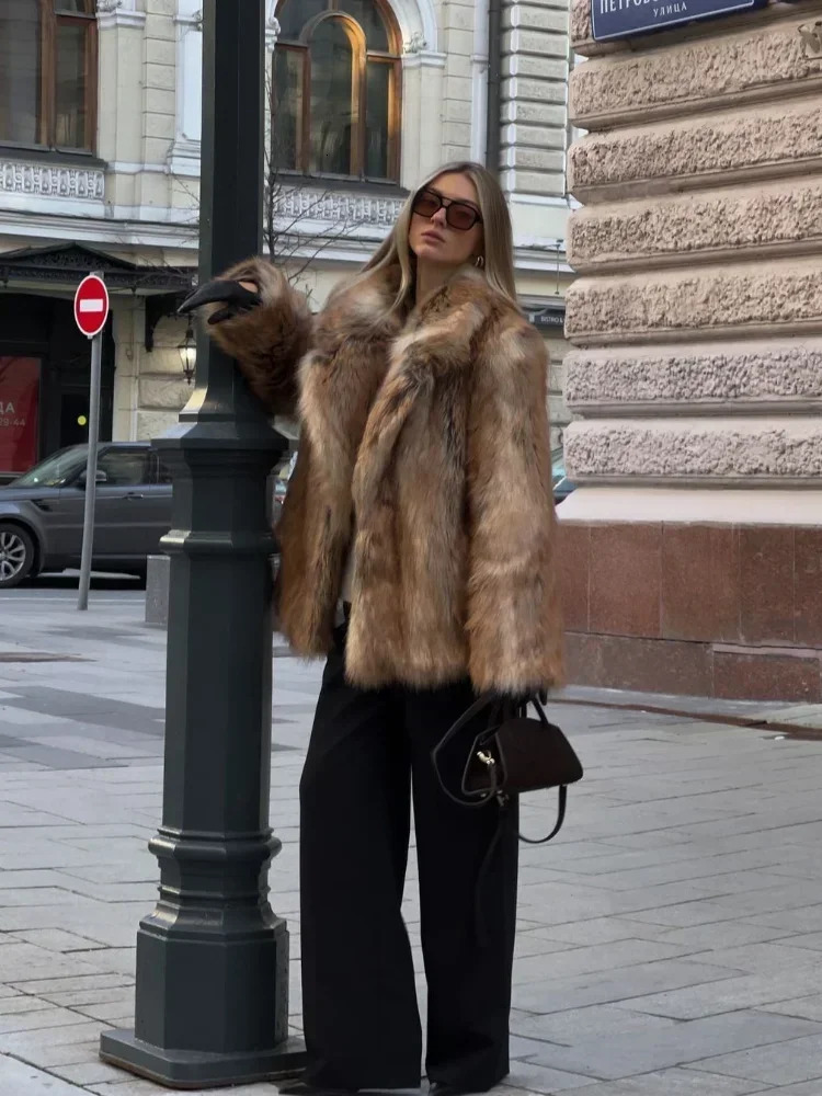 Winter Warm Fluffy Faux Fur Short Coats Women Elegant Lapel Full Sleeves Loose Overcoats Casual Female Street Outwear
