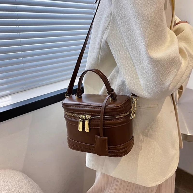 bucket shoulder bag womens fashion top handbag high-quality ten letter square bag and wallet womens cute clutch bag 241205