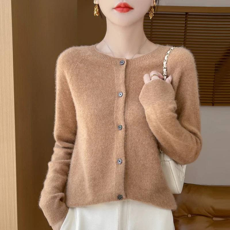 100 Merino wool long sleeved sweater cashmere cardigan spring and autumn womens Oneck knitted top fashionable basic 241206