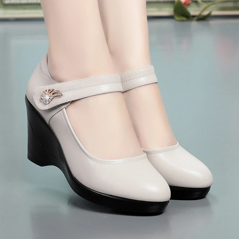 AIYUQI Women's Shoes Platform Wedge Women's Autumn Shoes High Heel Fashion Mid-aged Shallow Mouth Mother Shoes