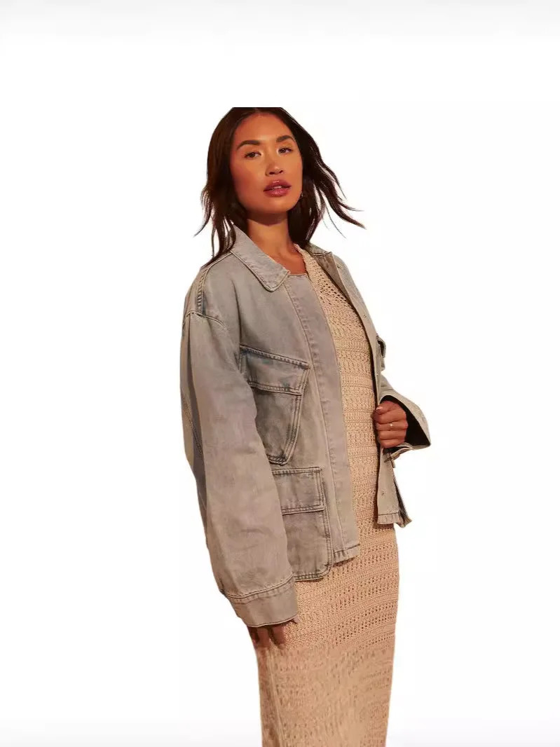 Retro womens denim jacket fashionable and fully matched for daily cutting aesthetic solid streetwear 241206