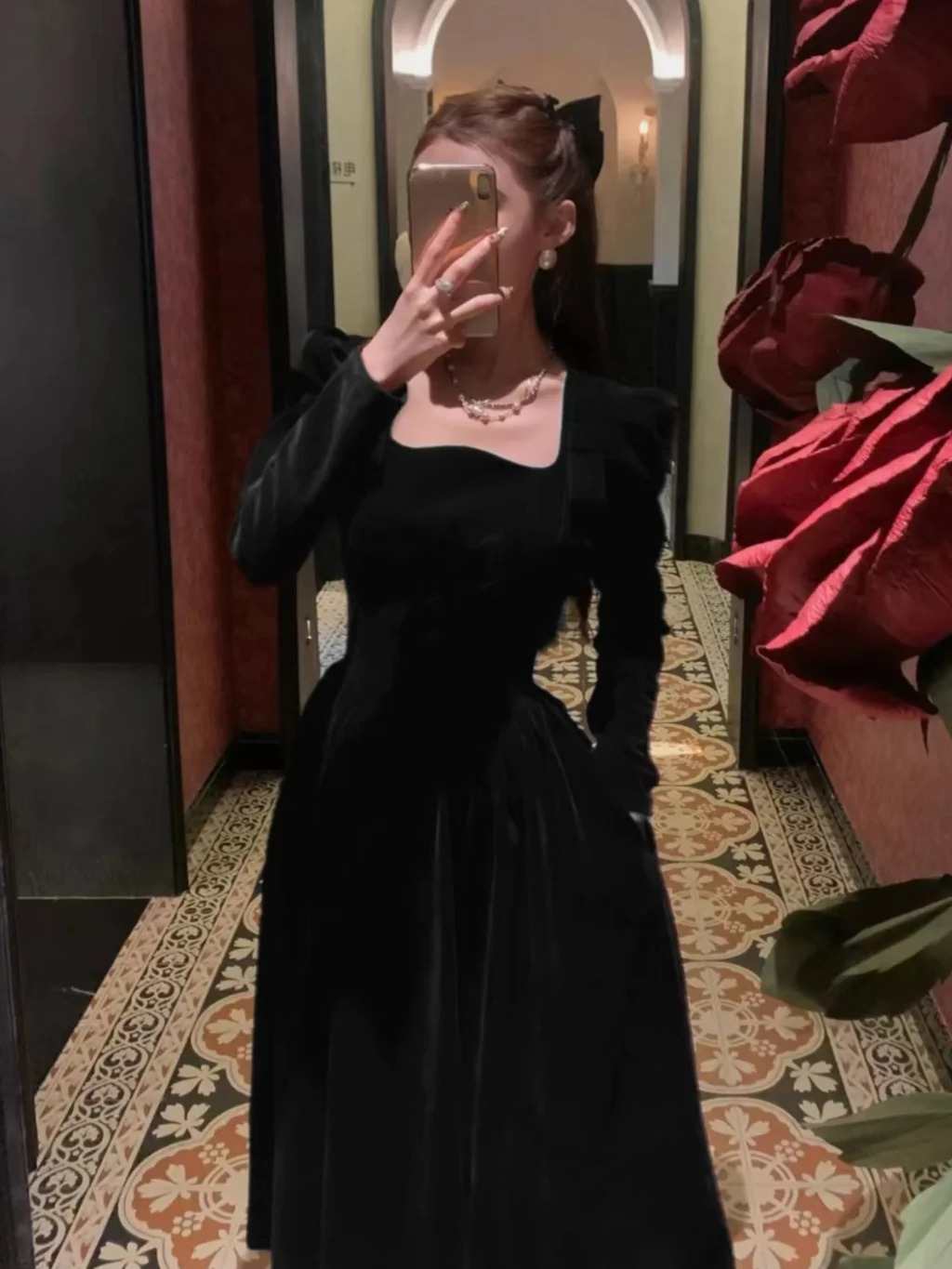 French Retro Christmas Red Velvet Dress Square Collar Evening Party Ball Dress Womens Elegant Autumn Winter Dress 241205