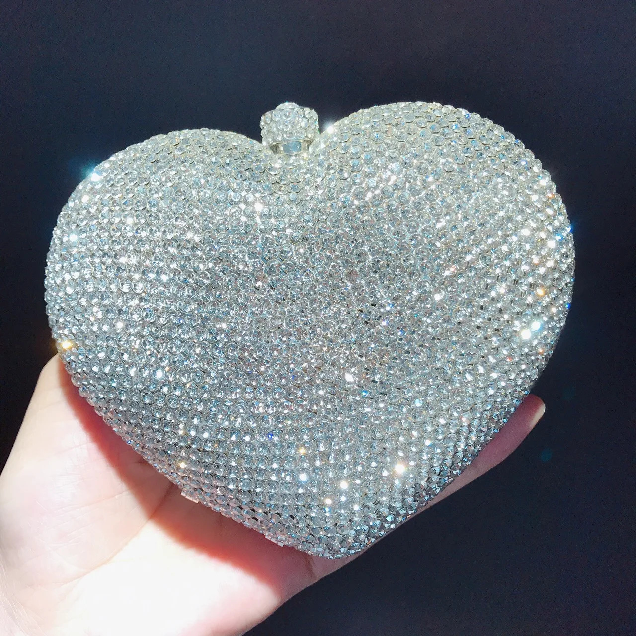 Women Gold/Pink/Black/Red/Silver Heart Shape Crystal Clutch Bags For Wedding Evening Purses Party Bridal Rhinestones Purse 241204