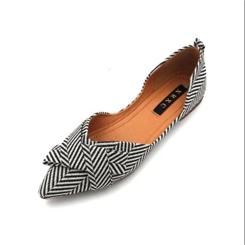 2024 Womens Shoe Fashion Apartment Spring and Summer Boat Shoes Pointed toe Slip on Elegant A1394 241206