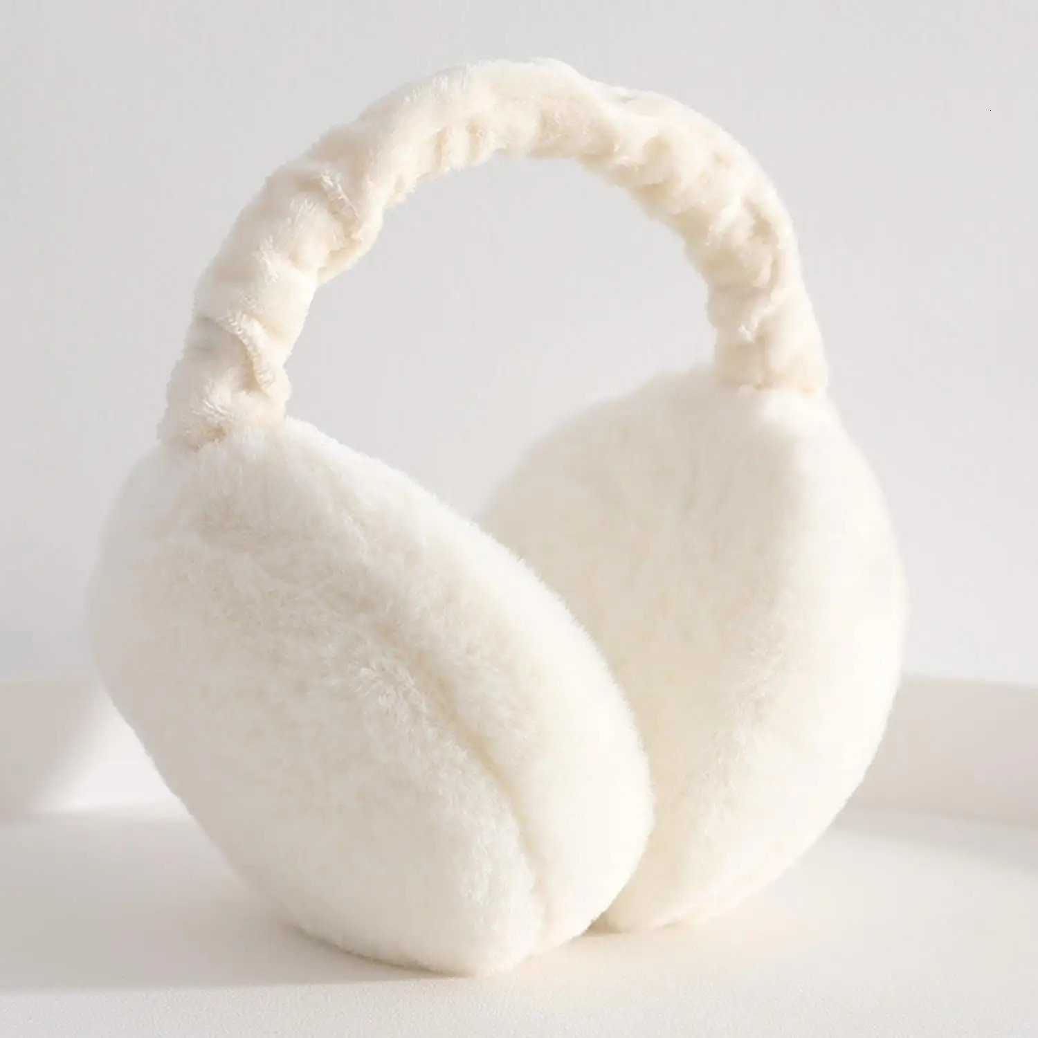 Autumn and winter refrigerated earmuffs for womens fashionable ear warmers black and white plush foldable earmuffs adjustable earmuffs 241205