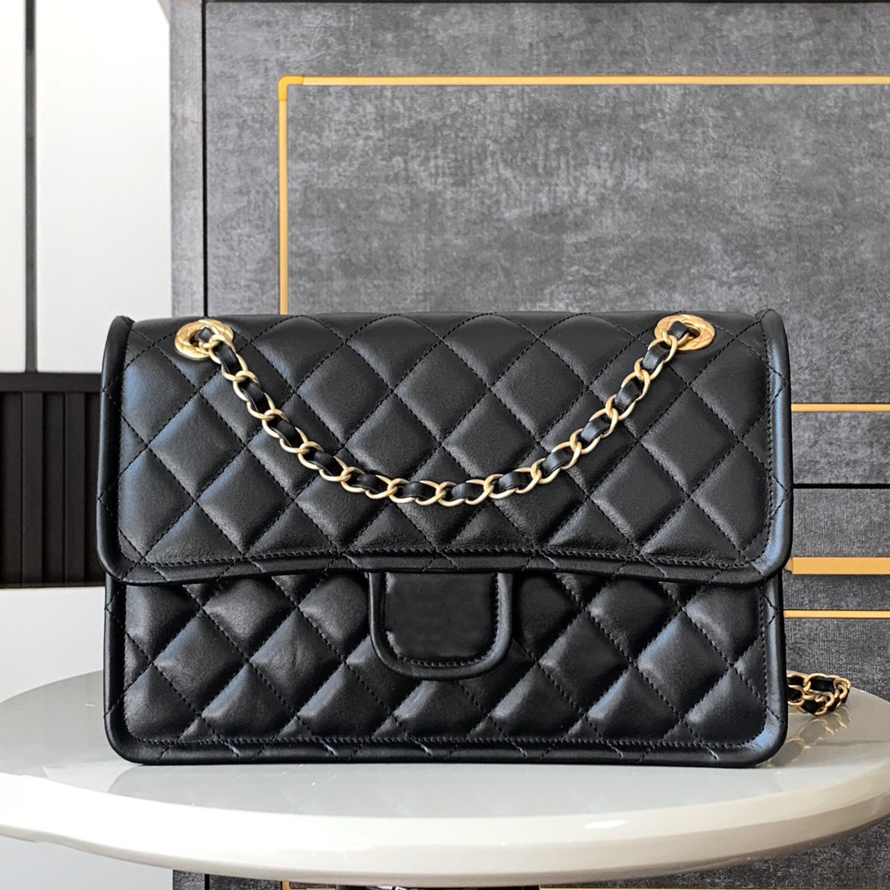 New 10A Large Flap Bag Luxury Designer Shiny Crumpled Genuine Leather Shoulder Bag Golden Hardware Chain Crossbody Bag Fashion Women Casual Shopping Handbag