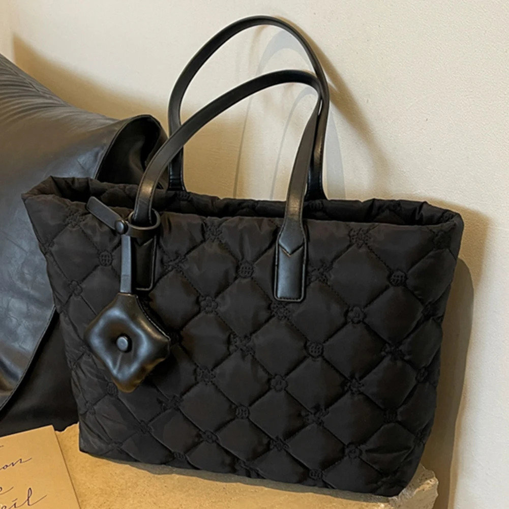 Down bedding womens shoulder bag large capacity inflatable handbag down bag solid color casual handbag 241205