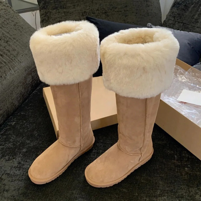 Womens Winter Snow Boots Outdoor Warm Plush Refrigerated Shoes High Quality Sliding on Versatile Round Long Plants Botas De Mujer 241206