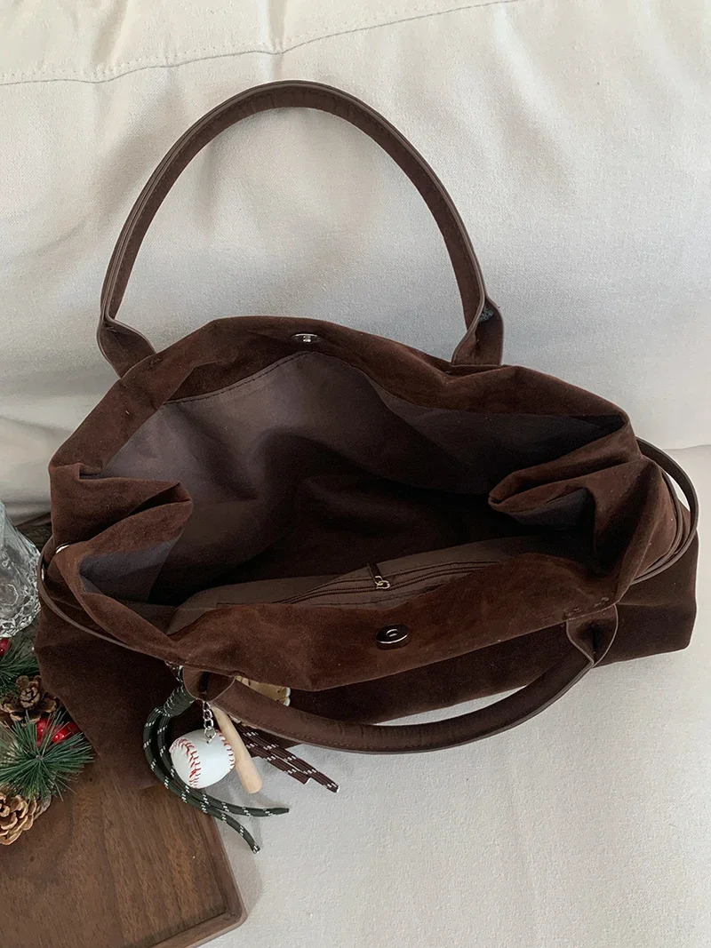 Vintage Velvet Large Capacity Womens Handbag Business Womens Shoulder Bag Portable Matte Leather Womens Soft Handbag 241205