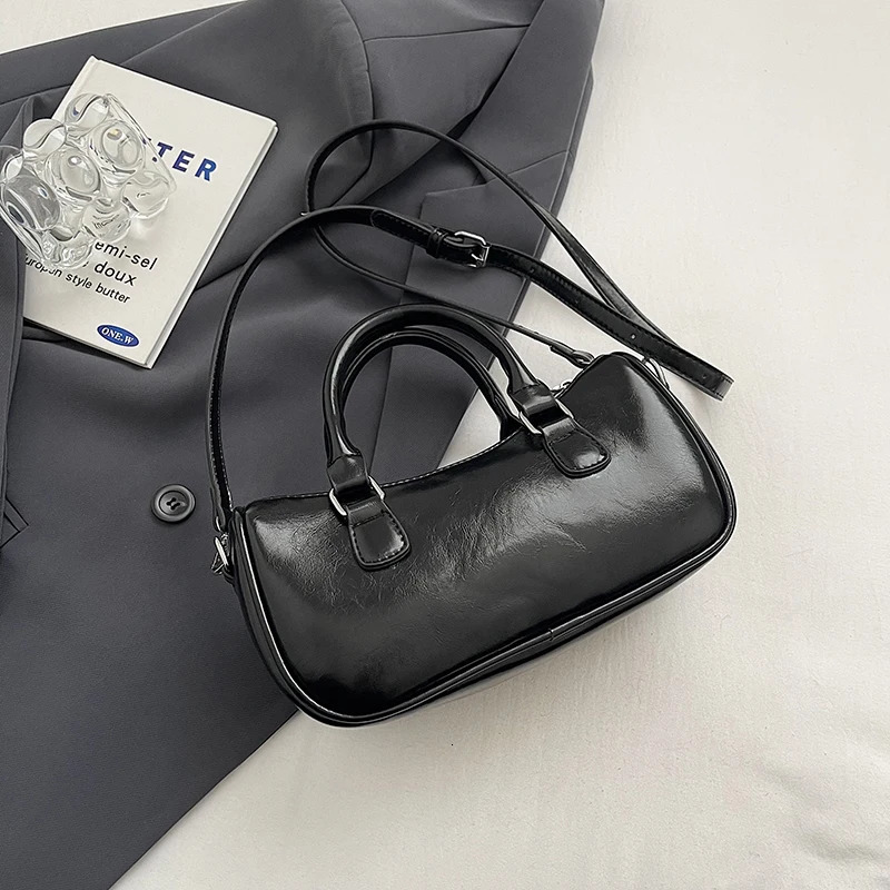 Ladies fashionable small handbag solid color PU retro mail bag autumn and winter single shoulder cross bag 241205