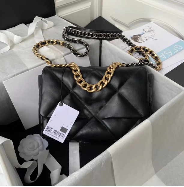 10A Top Tier Mirror Quality 19 Flap Bags Small 26cm Real Leather Quilted Flap Caramel Purse Luxury Designer Womens Crossbody Shoulder Gold Strap Chian Bag CC