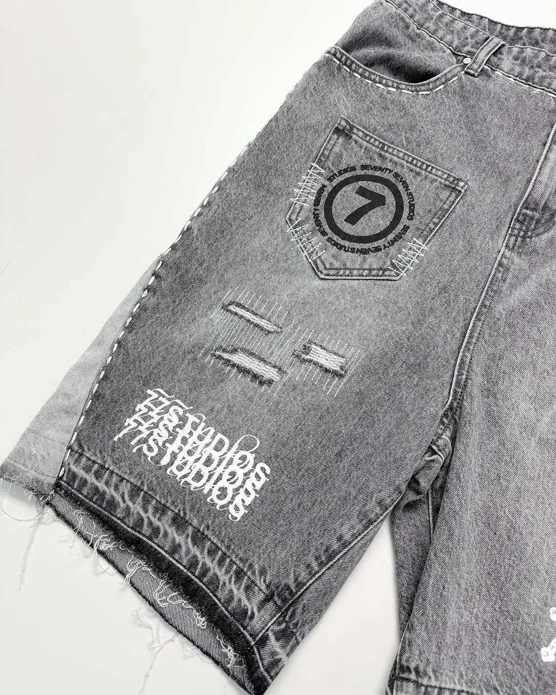 Hip hop street loose denim shorts Y2k fashion retro trend Gothic punk straight leg jeans mens and womens fashion jeans 241204