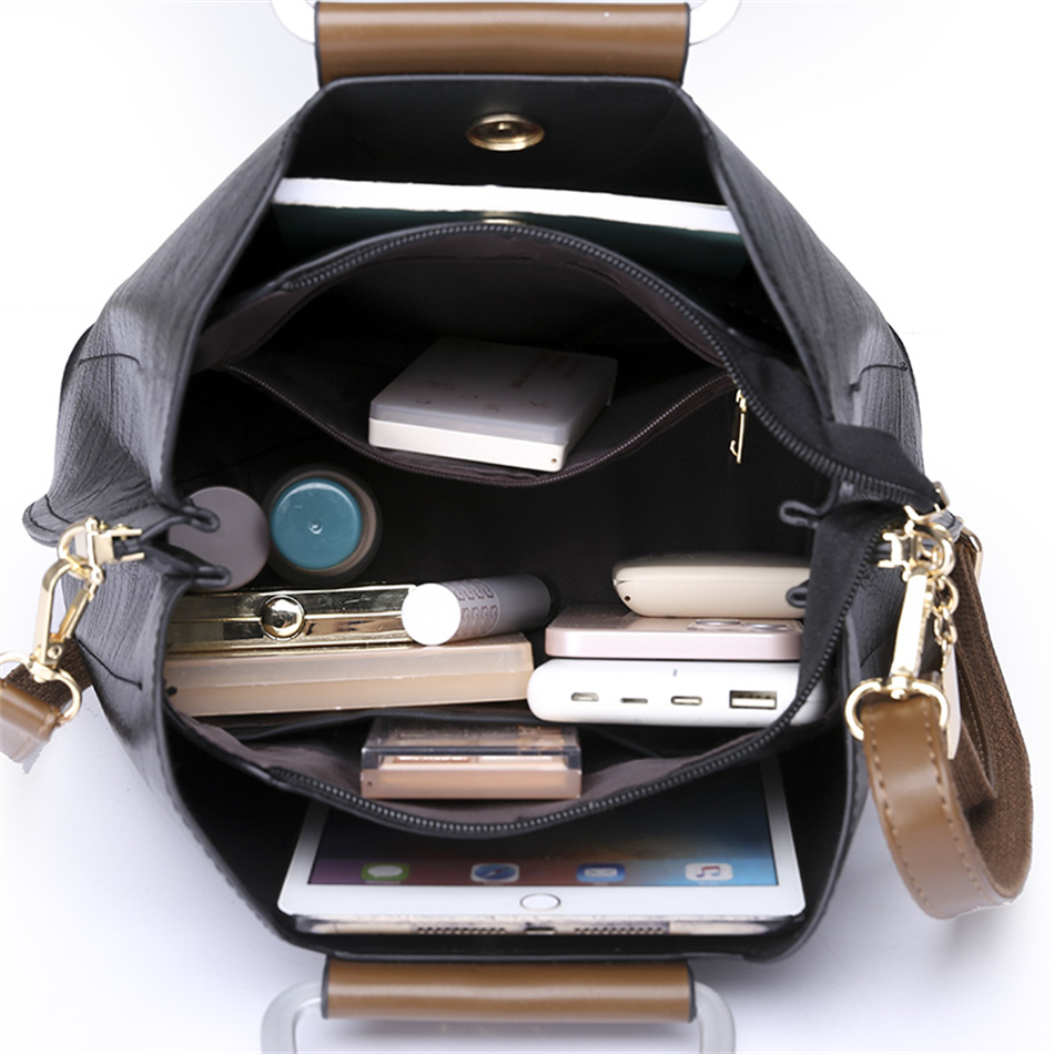 Designer Women's Handbag Women's Oilskin Shoulder Width Crossbody Bag Fashionable Women's Shoulder Bag