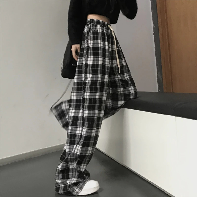 Oversize Women Sweatpants Fashion Black Plaid Casual Pants Baggy Elastic Waist Pockets Student Unisex Hip Hop Loose Trousers 241203