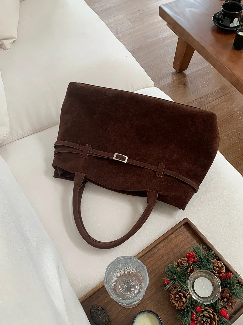 Vintage Velvet Large Capacity Womens Handbag Business Womens Shoulder Bag Portable Matte Leather Womens Soft Handbag 241205