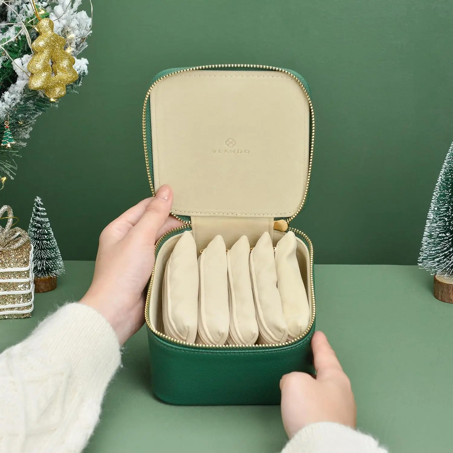 Womens travel jewelry box with 6 velvet zipper pockets earring necklace ring storage box simple leather jewelry box 241206