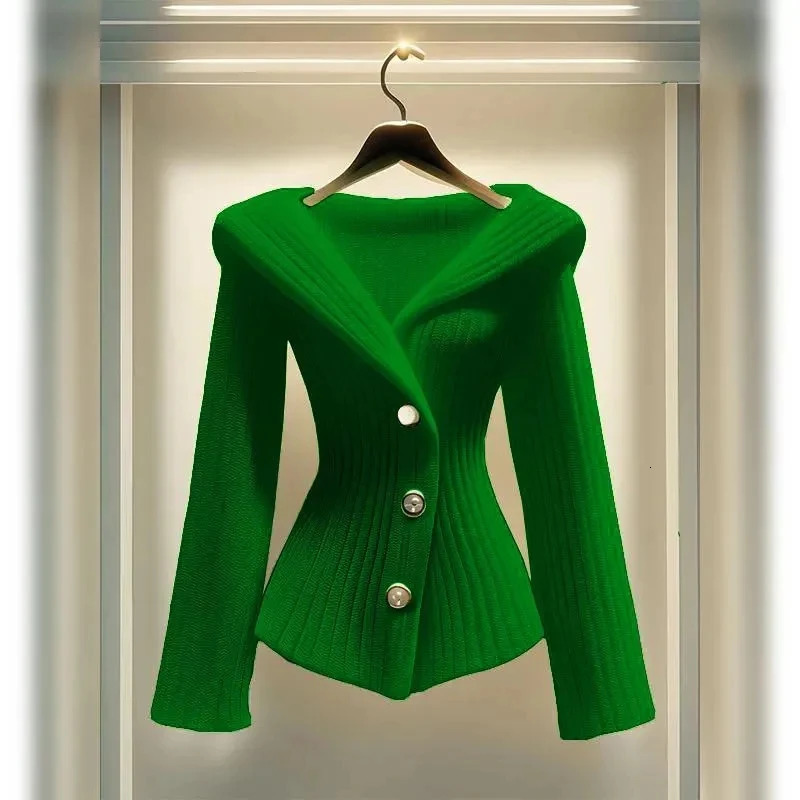 AutumnWinter 2025 Fashion Long sleeved Womens Knitted Open Sweater Jacket Temperature High end 241206