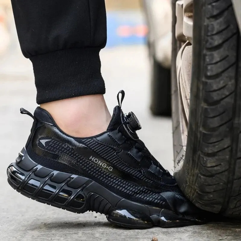 Rotating buckle work shoes protective shoes industrial safety perforated shock-absorbing steel toe caps 241206